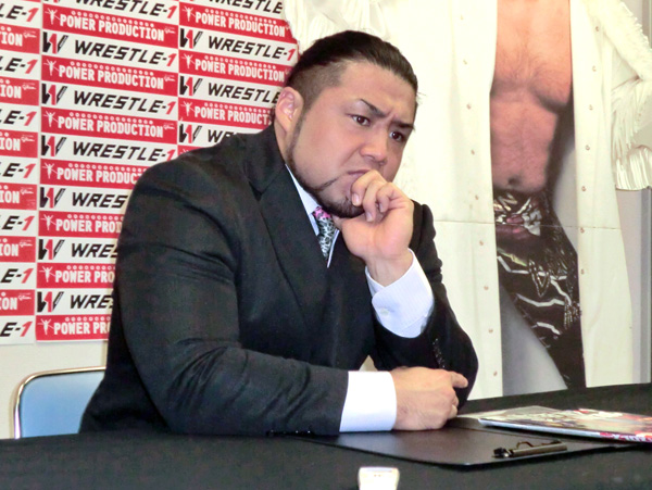 【WRESTLE-1】の“マッチメーカー”征矢 学選手（フリー）が会見を実施。