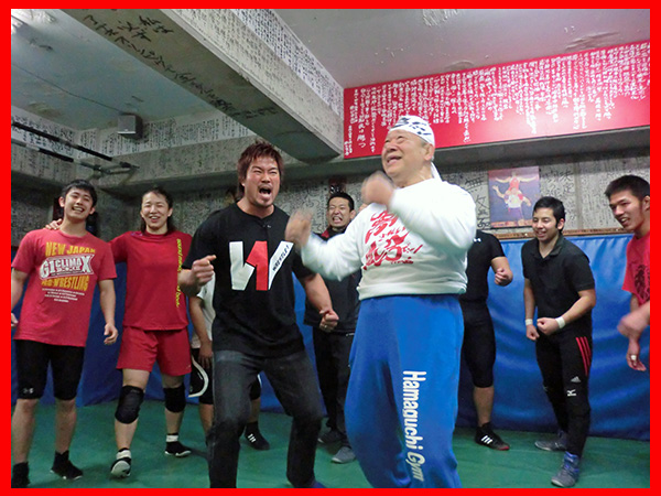 2月12日（水）にKAI選手が師匠・アニマル浜口氏の浜口道場を訪問。浜口会長がKAI選手に“気合い”を大量注入!!