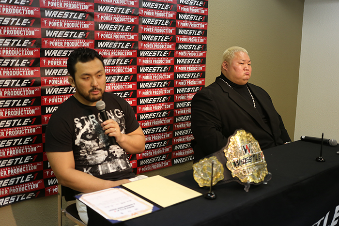 鈴木秀樹vs浜亮太！WRESTLE-1の至宝を懸け明日激突！―2015.5.4記者会見